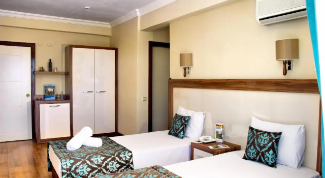 Трёхместный номер Standard Flora Suites Hotel - All Inclusive