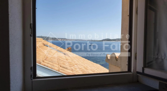 Apartment 17 Centro - THREE ROOM APARTMENT WITH SEASIDE VIEW BY THE PIAZZETTA OF PORTO FARO-17C PORTO FARO, Book Lejlighed Palau Emerald Coast