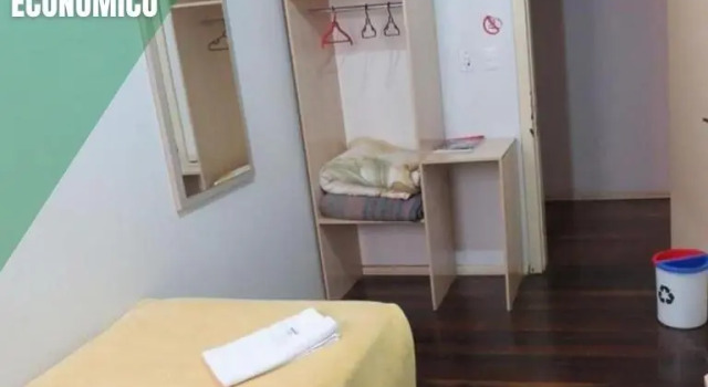 Двухместный номер Economy Adoro Hotel