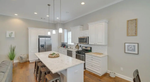 Апартаменты Spacious Houston Townhome ~ 5 Mi to Downtown!