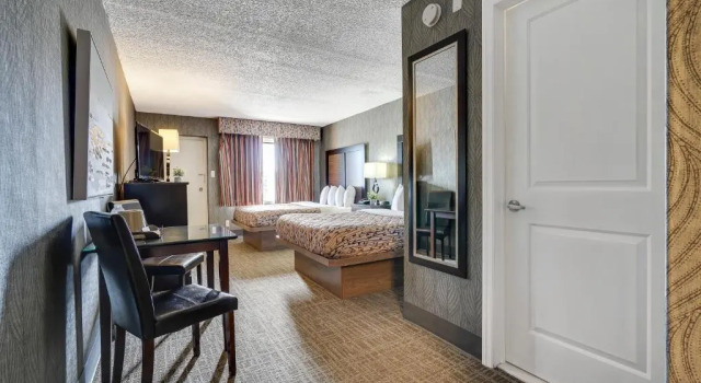 Четырёхместный номер Standard Blue Creek Inn