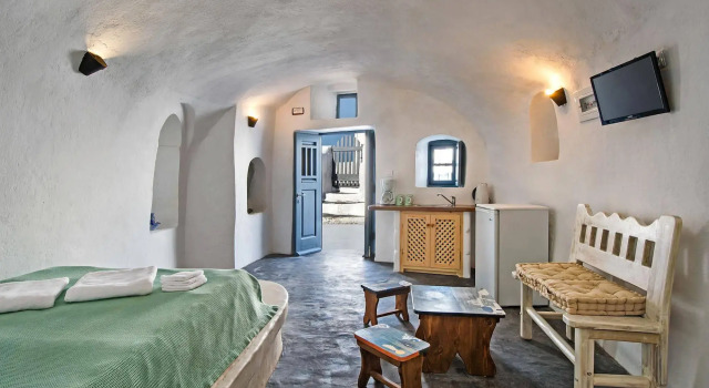 Gemini Cave, Забронировать Отель Отели Финикия 3 звезды, 3*