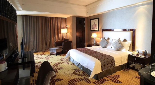 Люкс Deluxe Country Garden Phoenix Hotel Tongliao