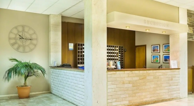 Xenios Theoxenia Hotel, Rezervovat Hotel Hotely v Uranopoli s parkováním, Parkování