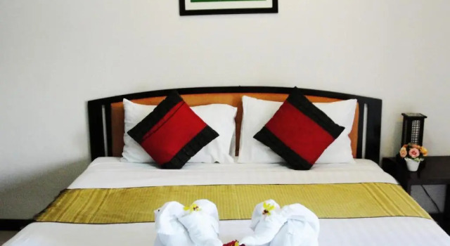 Двухместный номер Standard Narawan Hotel