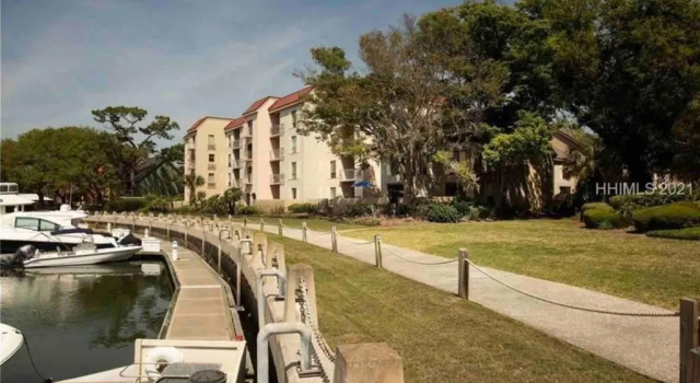 Коттедж In the Heart of Harbour Town 2BR 2BA Pool Access Close to Beach