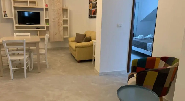 House sea Ognina