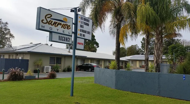 Двухместный номер Standard c 1 комнатой Sunrise Motel