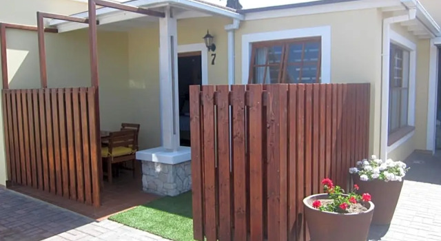 Standard huone Cornerstone Guesthouse