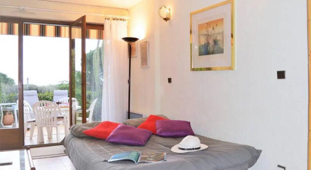 Appartement Le Lavandou, 2 pièces, 4 personnes - FR-1-251-305