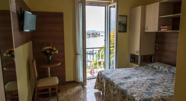 Двухместный номер Standard с балконом и с видом на озеро Hotel Villa Ruscello