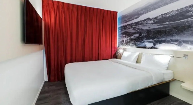 Двухместный номер B&B HOTEL Zürich Airport