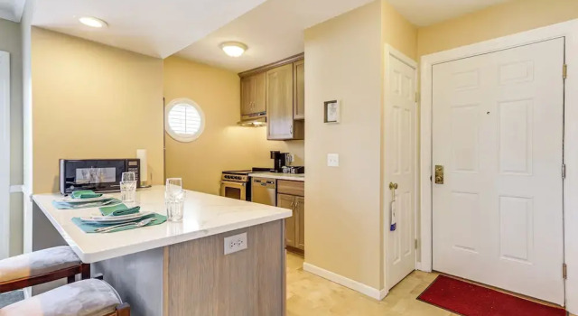 1 Mi to Mohegan Sun: Studio w/ Golf Course Views, Rezervasyon Daire Norwich Connecticut