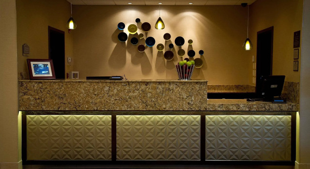 Best Western Plus Antioch Hotel & Suites, Book Hotel SPA-hoteller i Illinois, SPA