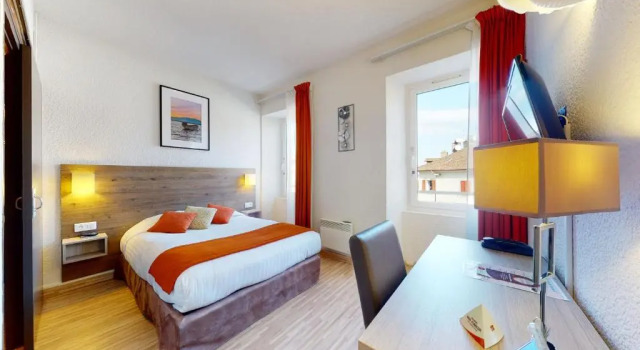 Номер Standard Hôtel de France Contact-Hôtel