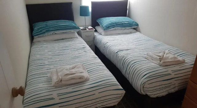 28 Riverside, Caer Beris Holiday Park, Забронировать Отель Отели Сноудония с парковкой, Парковка