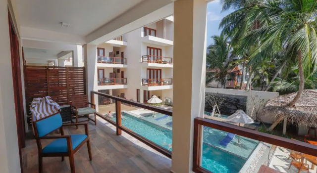Номер Deluxe Sapphire Seas Beachfront Hotel