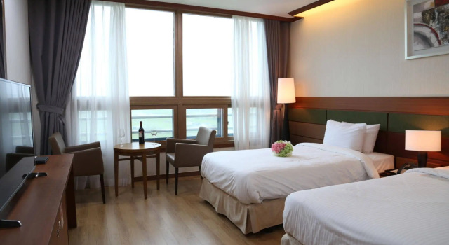 Sacheon Grand Tourist Hotel, Забронировать Отель Сачхон Кёнсан-Намдо