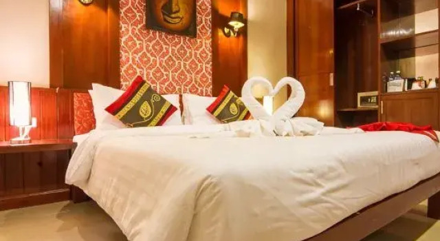 Номер Superior с балконом Hemingways Hotel