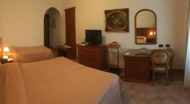 Трёхместный номер Standard Hotel Castello di Septe