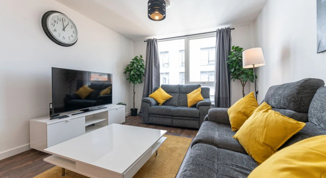 Stylish 2 Bedroom Apartment Birmingham, Varaa Huoneisto Asunnot kohteessa Merseyside, Huoneisto