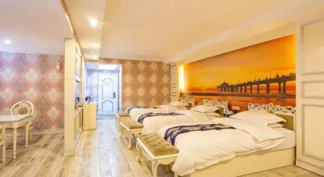 Люкс Deluxe Taikun Boutique Smart Hotel (Kunshan City Center Merchants Garden City)