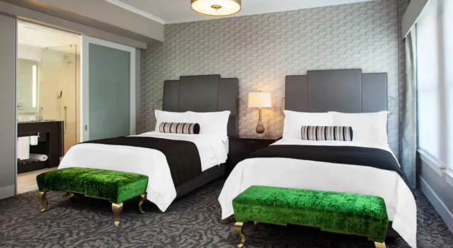 Четырёхместный номер Standard с видом на парк The St. Anthony, a Luxury Collection Hotel, San Antonio