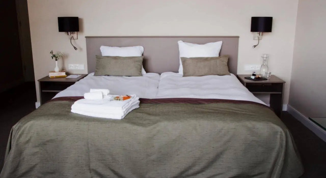 Landhotel de IJsvogel, Buchen Sie Hotel Legemeer Friesische Seen