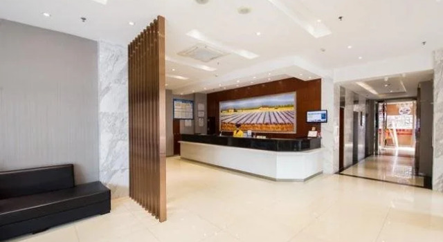 Hanting Express Nanning Dong Ge Road Branch, Rezerwuj Hotel Hotele w Nanning z parkingiem, Parking