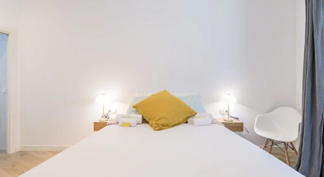 Paris, Book Apartment Donostia-San Sebastián 
