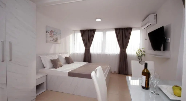 Студия Deluxe Apartments Residence Dj