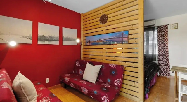 Апартаменты 1BR Pet-friendly Condo w/ Parking & Backyard BBQ