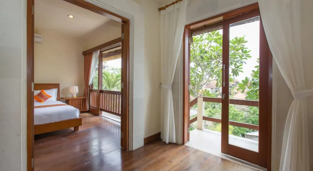 Вилла c 1 комнатой с балконом и с частичным видом на океан Villa Lidwina by Nagisa Bali