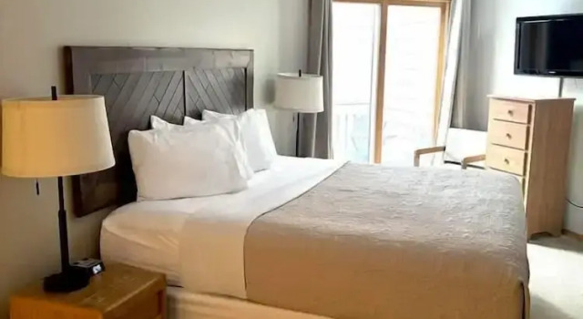 The Pointe Resort & Club 2 Bedroom Condo, Book Ferieresort Minocqua Wisconsin
