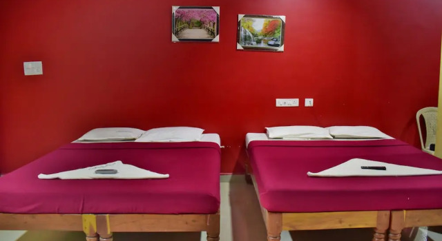 Двухместный семейный номер Standard yelagiri residency