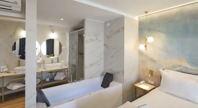 Люкс Luxury Riva Palace Hotel