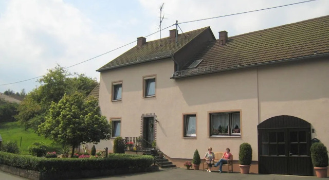 Spacious Apartment In Deudesfeld With Garden, Забронировать Апартаменты/квартира Дойдесфельд Vulkan Eifel