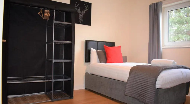 Kelpies Serviced Apartments Callum- 3 Bedrooms- Sleeps 6, Varaa Huoneisto Livingston West Lothian