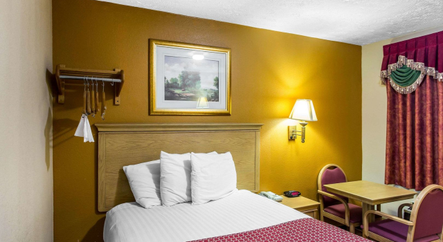 Rodeway Inn Goodlettsville South, Rezerwuj Hotel Goodlettsville Tennessee