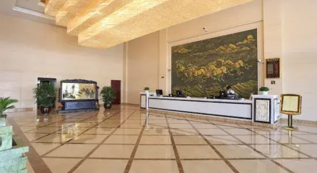 Jinze Hotel, Rezerwuj Hotel Hotele w East Ujimqin Banner z parkingiem, Parking