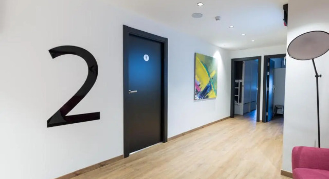 Кровать в общем номере (женский номер) Airhostel Barcelona Airport 24h