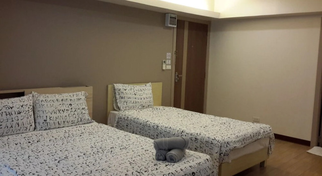 Трёхместный номер Standard с балконом Woodroof Residence Rangsit