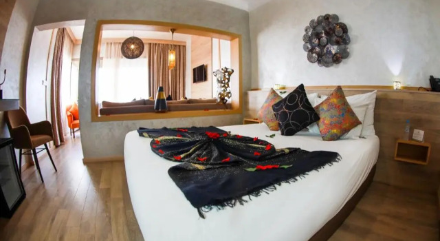 Люкс Deluxe Mabrouk Hotel And Suites