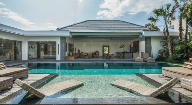 Вилла Luxury 6BR Villa, Canggu, 400m to Finns Beach