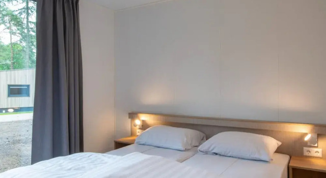 Tiny House in Eindhoven Near Forest Park, Buchen Sie Hotel Mierlo Nordbrabant