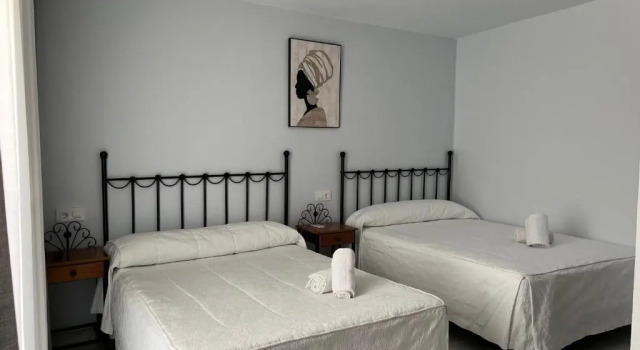 Четырёхместный номер Standard Hostal Almanzor