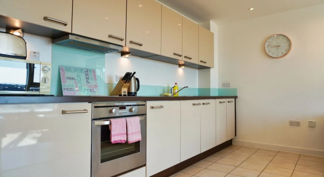 Апартаменты с 2 комнатами Gunwharf Quays Harbour Apartments
