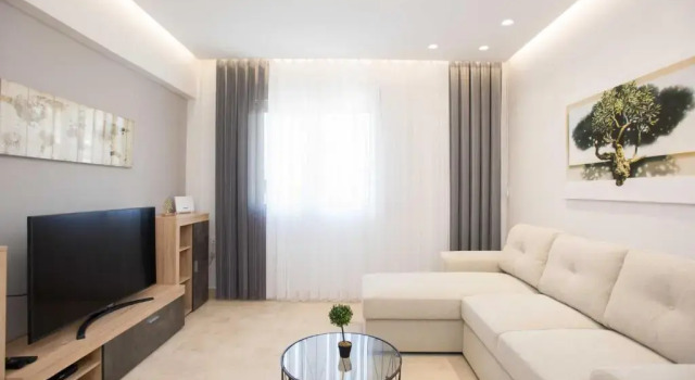 Апартаменты Comfy Central 1 Bedroom Apt with Terrace and View