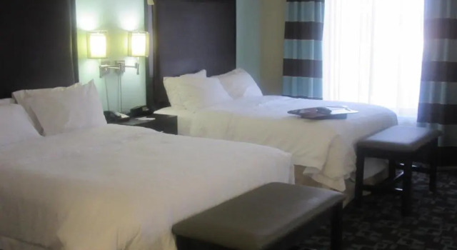 Четырёхместный люкс студия Hampton Inn & Suites Nashville at Opryland