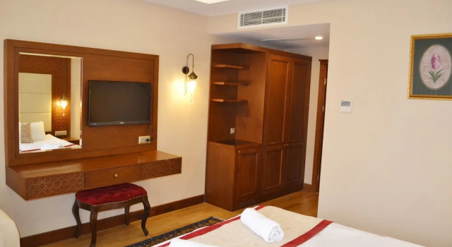 Lalinn Deluxe, Забронировать Отель Отели Стамбула с парковкой, рядом с Базар Араста, Парковка
